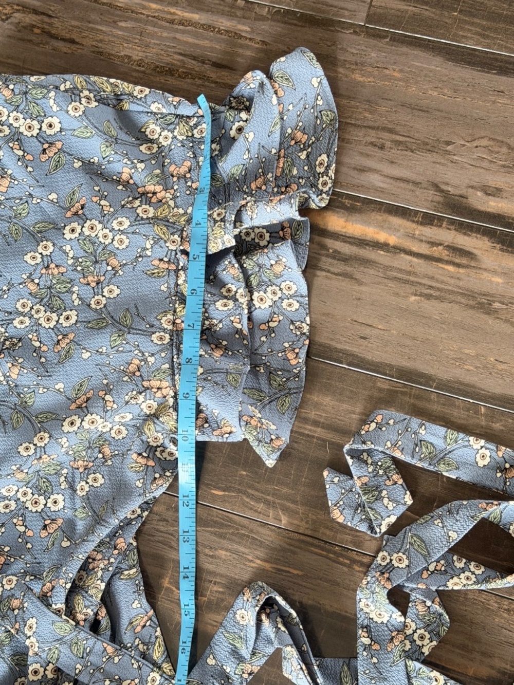 Max Studio Wrap Dress London Blue Floral Print Short Flutter Sleeves Plus Sz 1X - Picture 10 of 16